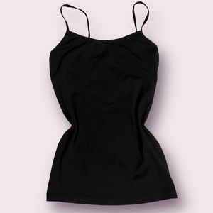 🖤 Medium Black Tank Top With Adjustable Straps 🖤